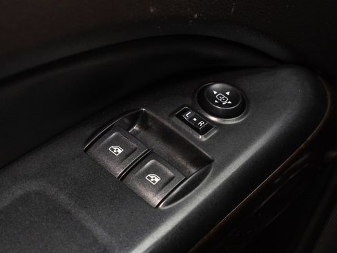 Used 2018 GMC Canyon SLE RWD image 21