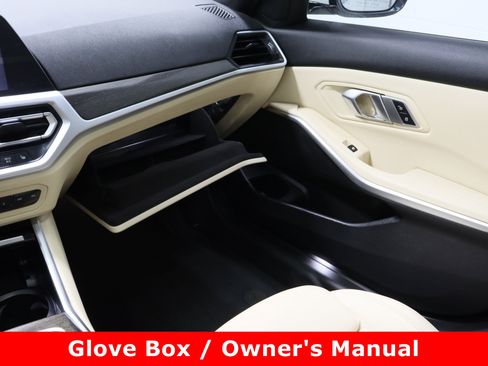 Used 2020 BMW 330i Sedan w/ Convenience Package image 26