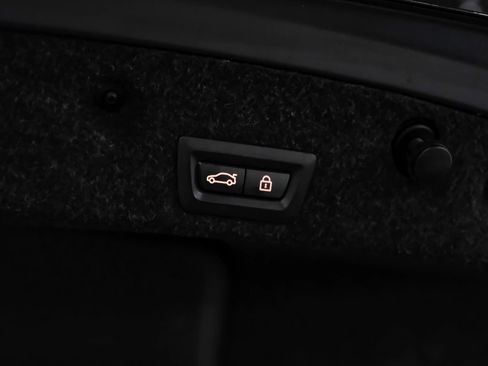 Used 2014 BMW M5 RWD image 61
