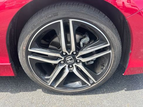 Used 2017 Honda Accord Sport image 9