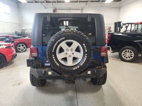 Used 2009 Jeep Wrangler Unlimited X image 4
