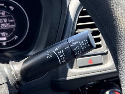 Used 2018 Honda HR-V LX image 25