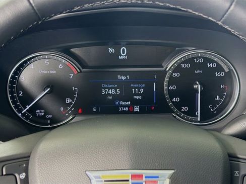Used 2023 Cadillac XT4 Luxury w/ Cold Weather Package AWD/4WD image 14