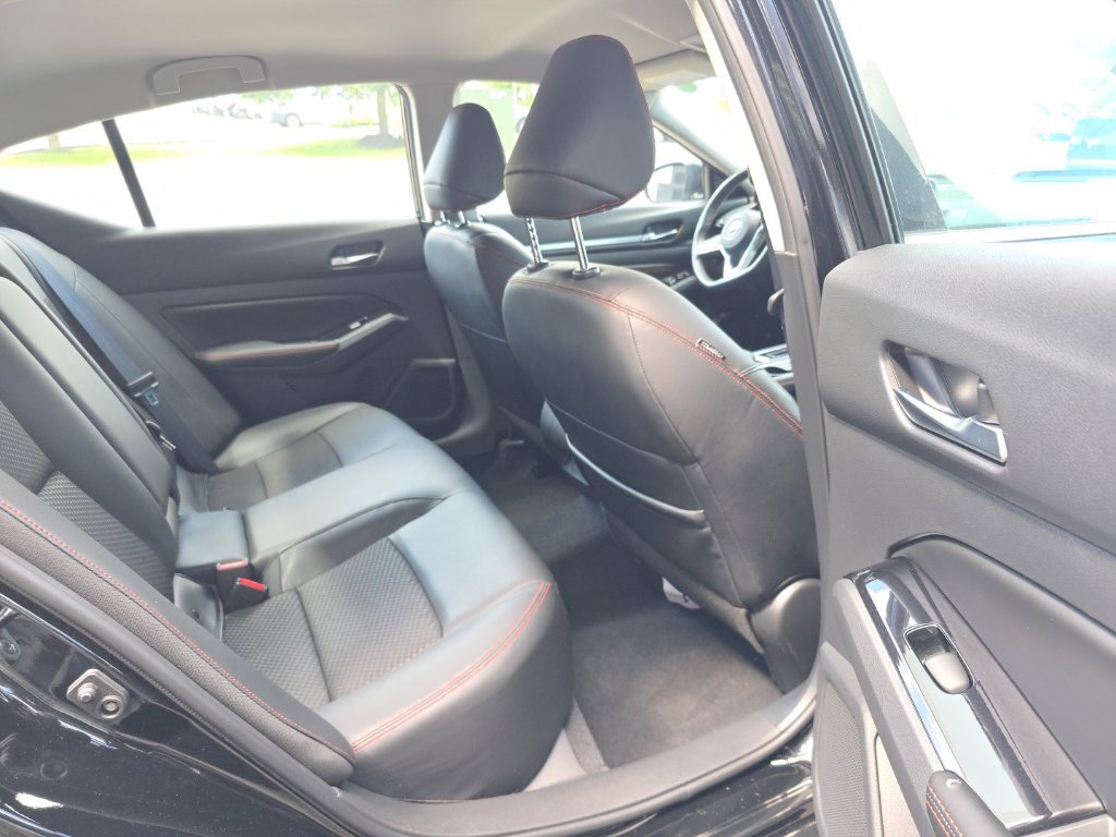 Certified 2023 Nissan Altima 2.5 SR AWD/4WD image 13