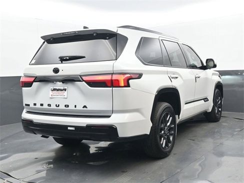 Used 2024 Toyota Sequoia Platinum image 23