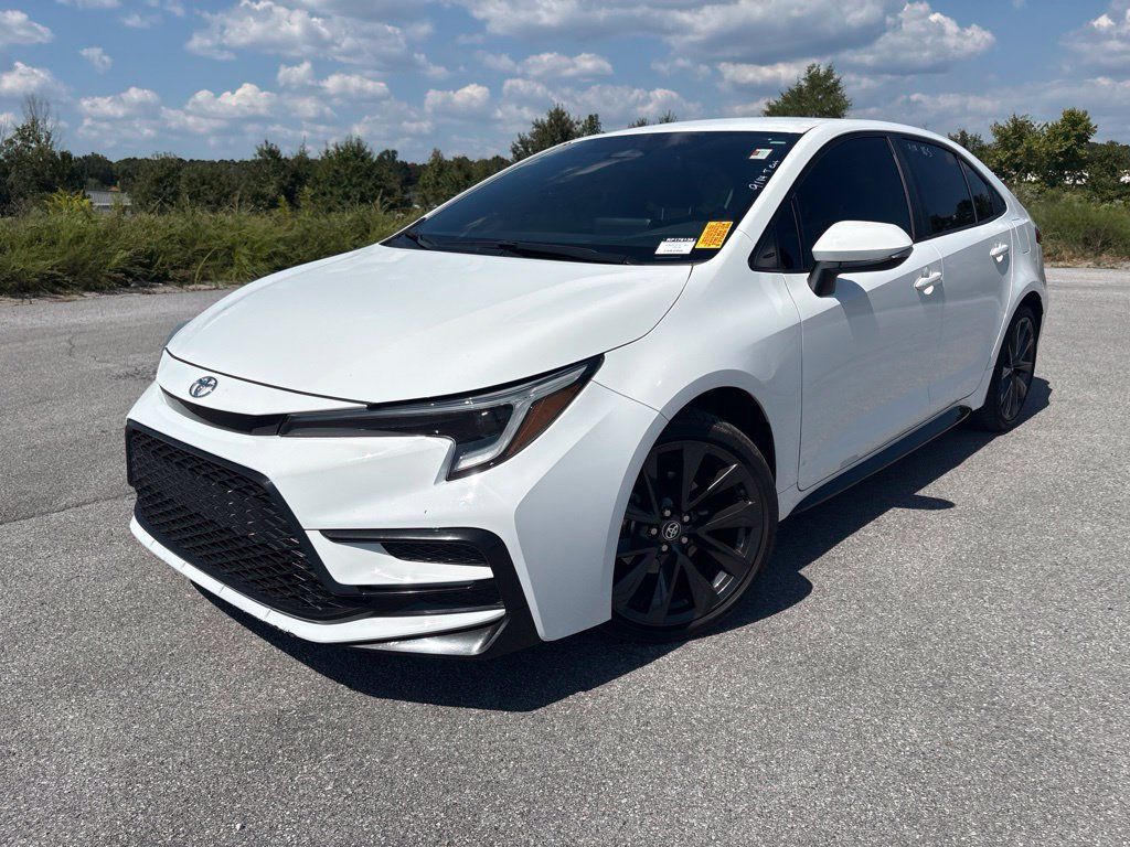 Certified 2024 Toyota Corolla SE FWD image 5