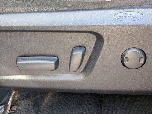 Used 2016 Toyota Tundra SR5 image 21