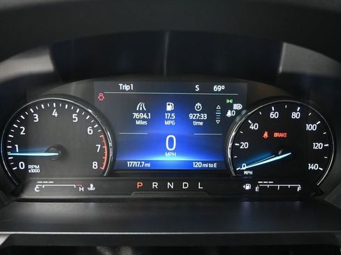Certified 2023 Ford Explorer XLT RWD image 12