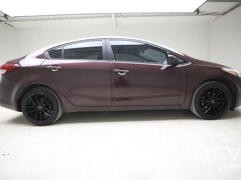 Used 2017 Kia Forte LX w/ LX Popular Package FWD image 6