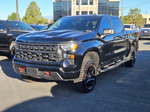 Used 2023 Chevrolet Silverado 1500 Custom Trail Boss w/ LPO, Dark Essentials Package AWD/4WD image 10