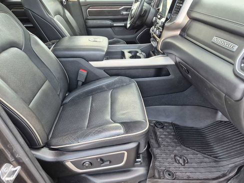 Used 2019 RAM 1500 Laramie AWD/4WD image 28