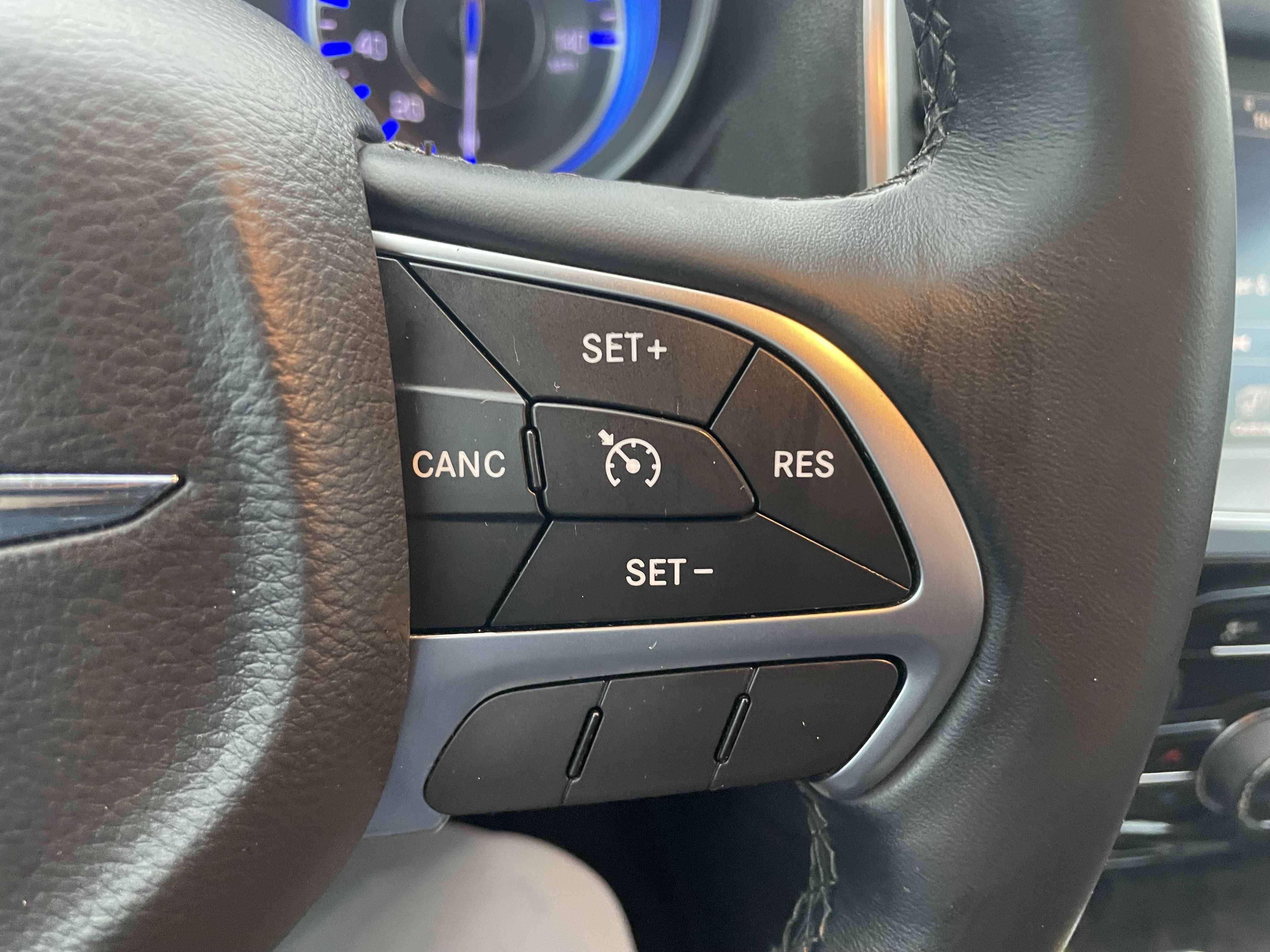 Used 2016 Chrysler 300 C AWD/4WD image 16