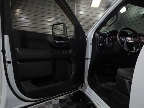 Used 2021 GMC Sierra 2500 4x4 Crew Cab w/ Convenience Package image 28