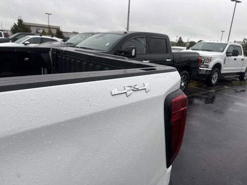 Used 2025 GMC Sierra 1500 SLT image 19