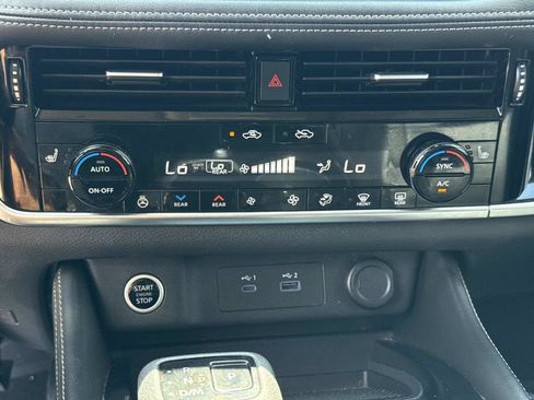 Certified 2023 Nissan Rogue SL w/ SL Premium Package FWD image 28