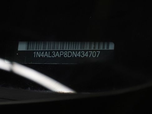 Used 2013 Nissan Altima 2.5 SL w/ Technology Pkg image 28