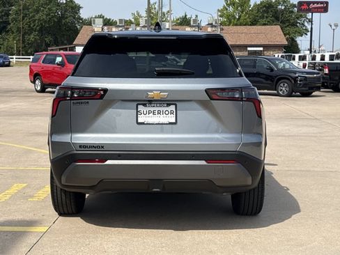 New 2027 Chevrolet Equinox LT FWD image 4