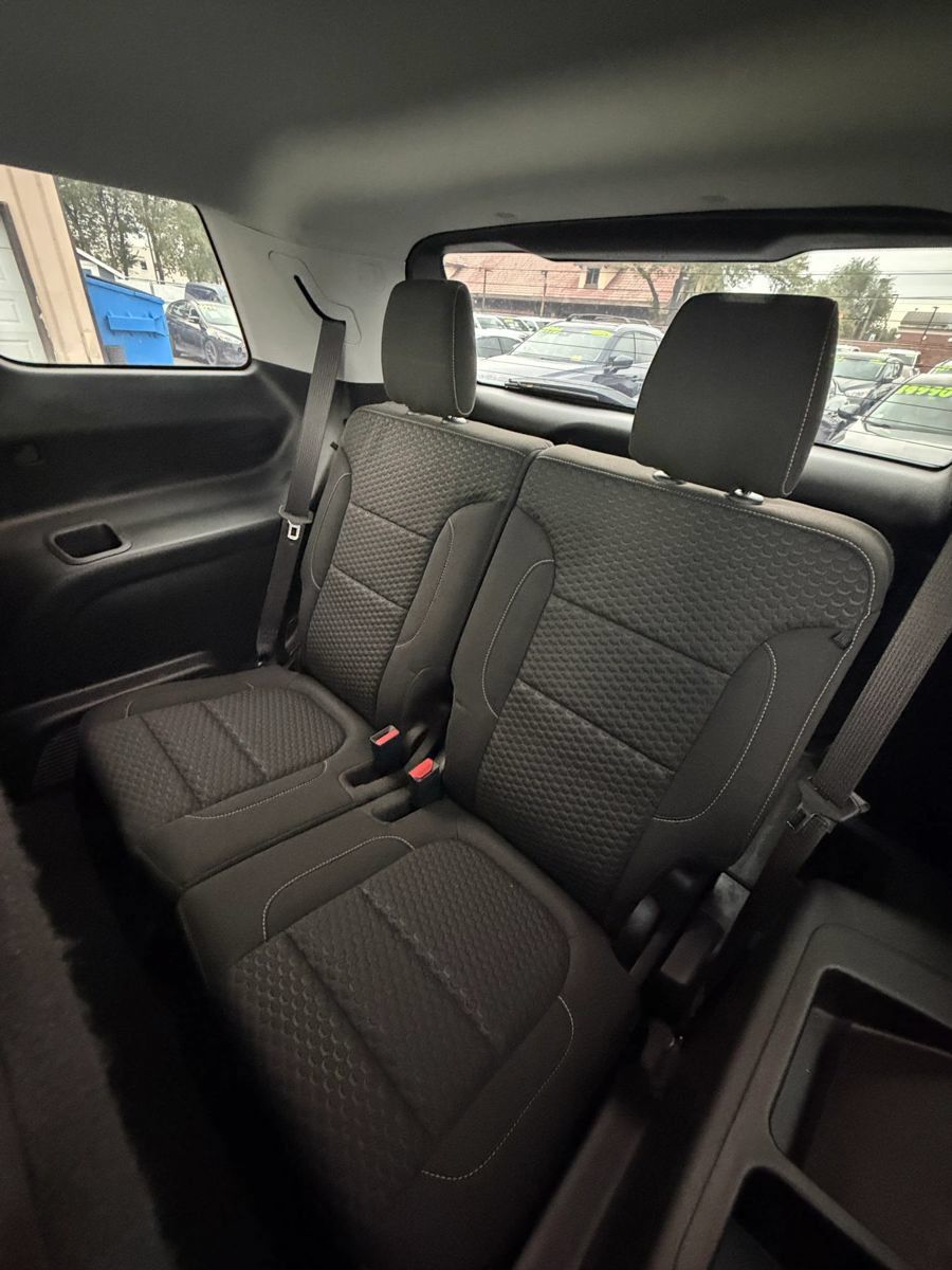 Used 2018 GMC Acadia SLE AWD/4WD image 29