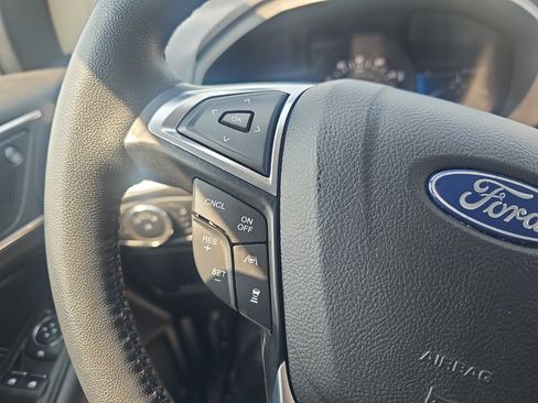Used 2023 Ford Edge Titanium w/ Equipment Group 301A AWD/4WD image 23