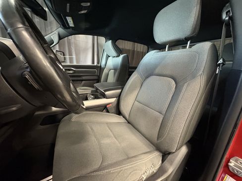 Used 2019 RAM 1500 Big Horn RWD image 5