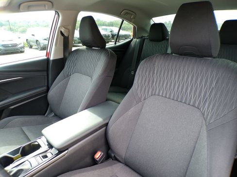 Used 2025 Toyota Camry LE FWD image 11