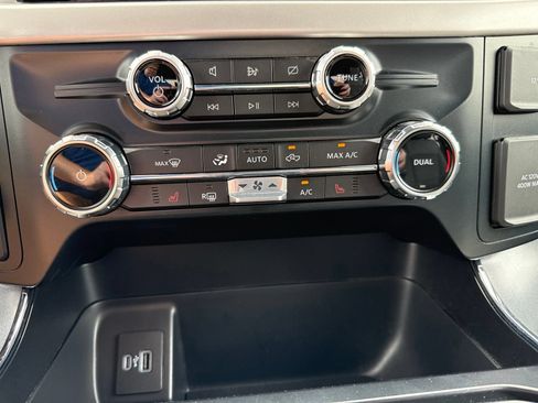 Used 2022 Ford F150 XLT w/ Equipment Group 302A High AWD/4WD image 21