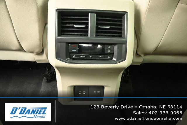 Used 2021 Volkswagen Atlas SEL Premium AWD/4WD image 39