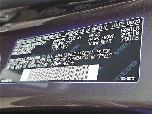 Used 2024 Volvo XC60 T8 Plus w/ Climate Package AWD/4WD image 23