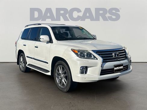 Used 2015 Lexus LX 570 4WD w/ Luxury Package image 1
