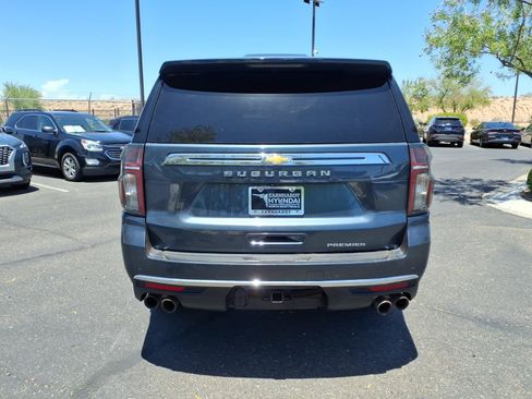Used 2021 Chevrolet Suburban Premier w/ Premium Package AWD/4WD image 5