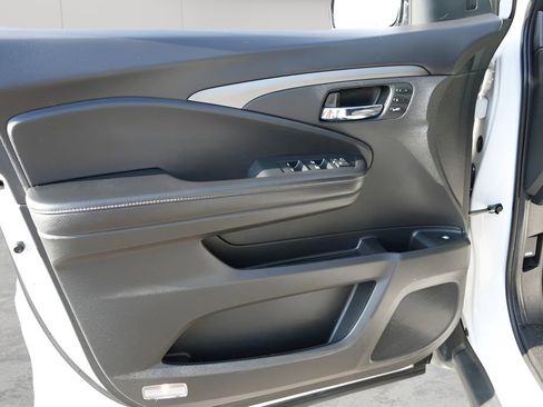 Used 2023 Honda Ridgeline RTL-E image 16