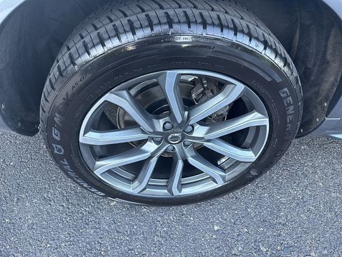 Used 2018 Volvo XC90 T5 Momentum w/ Convenience Package AWD/4WD image 32