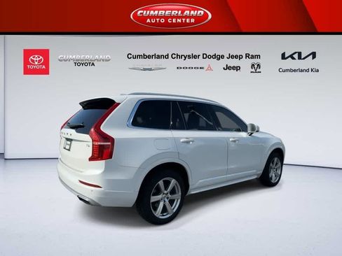 Used 2020 Volvo XC90 T6 Momentum image 8
