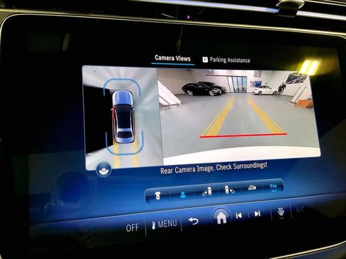 Used 2025 Mercedes-Benz E 350 Sedan image 25