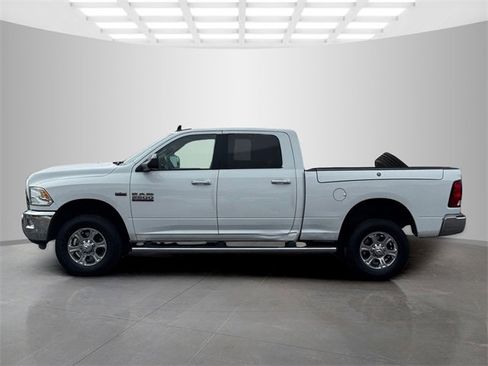 Used 2018 RAM 2500 SLT w/ Luxury Group image 4