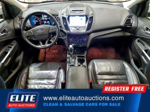 Used 2018 Ford Escape SEL image 16