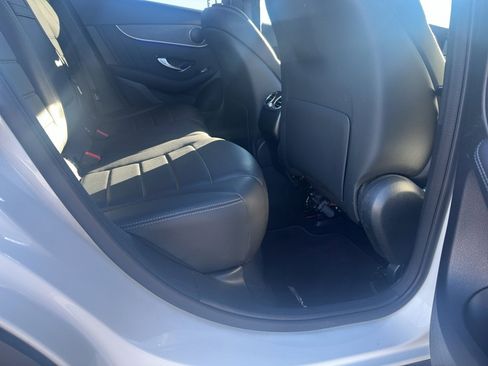 Used 2022 Mercedes-Benz GLC 300 4MATIC image 16