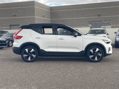 Used 2024 Volvo XC40 Recharge Core w/ Protection Package Premier image 6