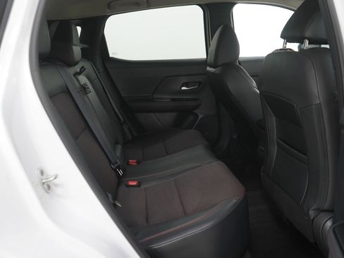 Used 2025 Nissan Kicks SR image 12