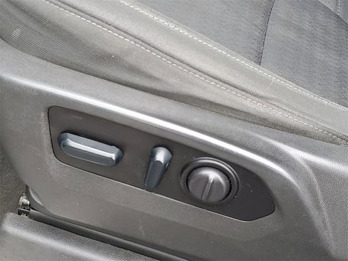 Used 2022 Chevrolet Silverado 3500 LT image 6