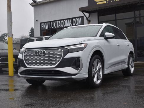 Used 2023 Audi Q4 e-tron Premium Plus w/ Premium Plus image 5
