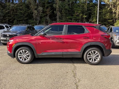 Used 2021 Chevrolet TrailBlazer LS image 8