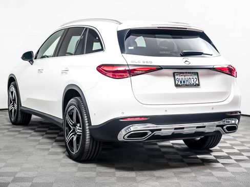 Certified 2026 Mercedes-Benz GLC 300 image 2