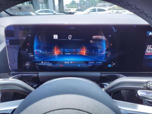 New 2025 Mercedes-Benz GLA 35 AMG 4MATIC image 17