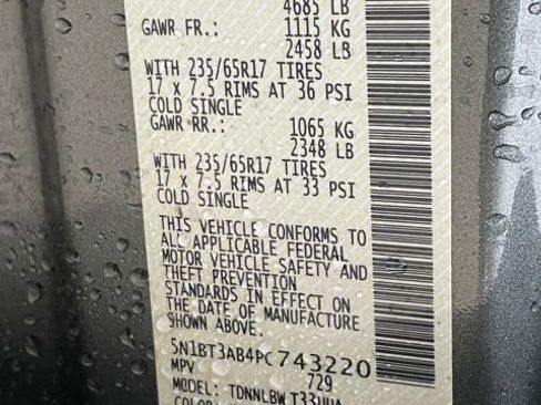 Used 2023 Nissan Rogue S image 33