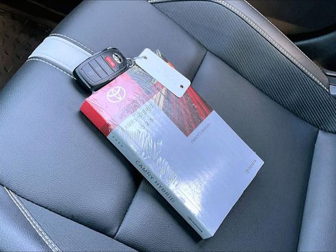 Certified 2025 Toyota Camry SE w/ Convenience Package FWD image 14