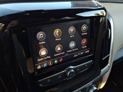 Used 2023 Chevrolet Traverse LS image 19