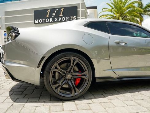 Used 2023 Chevrolet Camaro SS RWD image 30