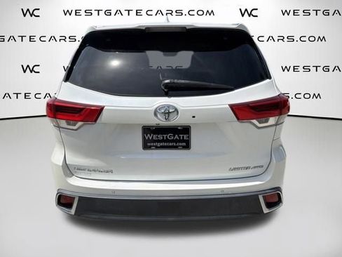 Used 2017 Toyota Highlander Limited AWD/4WD image 7