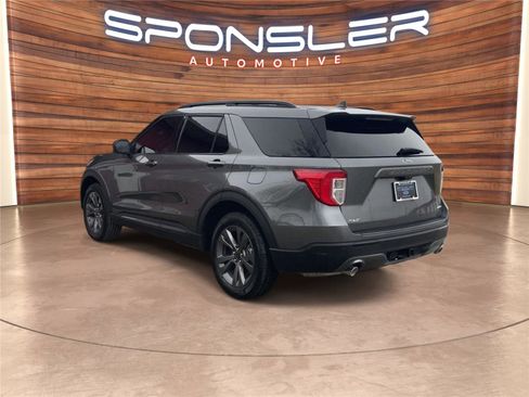 Used 2023 Ford Explorer XLT w/ Equipment Group 202A image 3